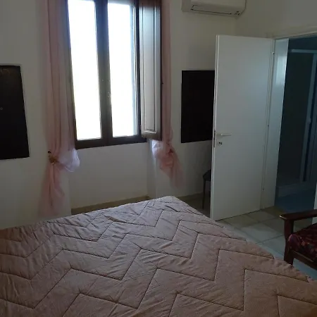 Casa Marchese فندق مبيت وإفطار ساليس سالينتينو